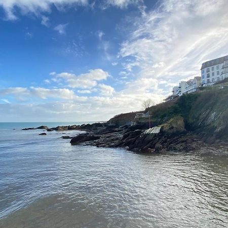 Looe With A View - Entire Apartment With Free Allocated Parking Kültér fotó
